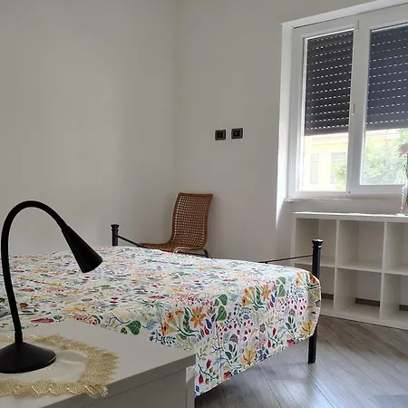 Your Perfect Host In 아파트