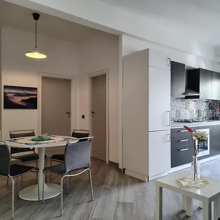 Apartament Your Perfect Host In *
